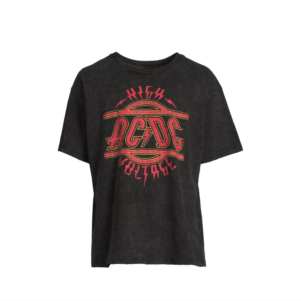 ACDC Band T-shirt.